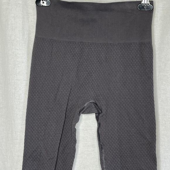 Balance Athletica Gray Textured High Rise Leggings Size Small Yoga Workout Gym - Picture 3 of 9